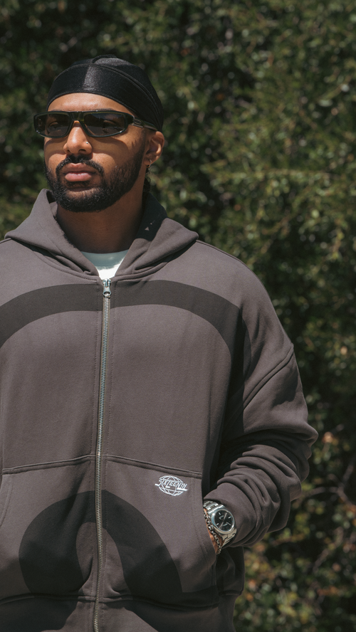 Unplayable Sweatsuit Dark